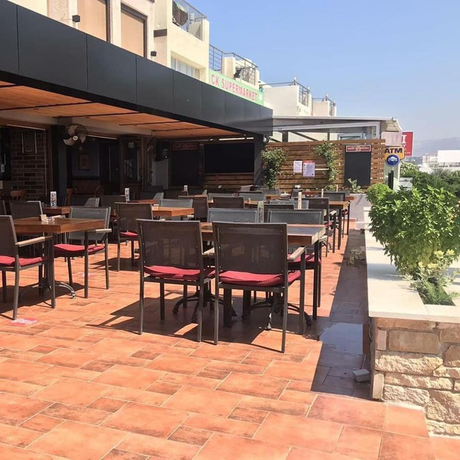 Terrazza Suites Paphos Exterior foto