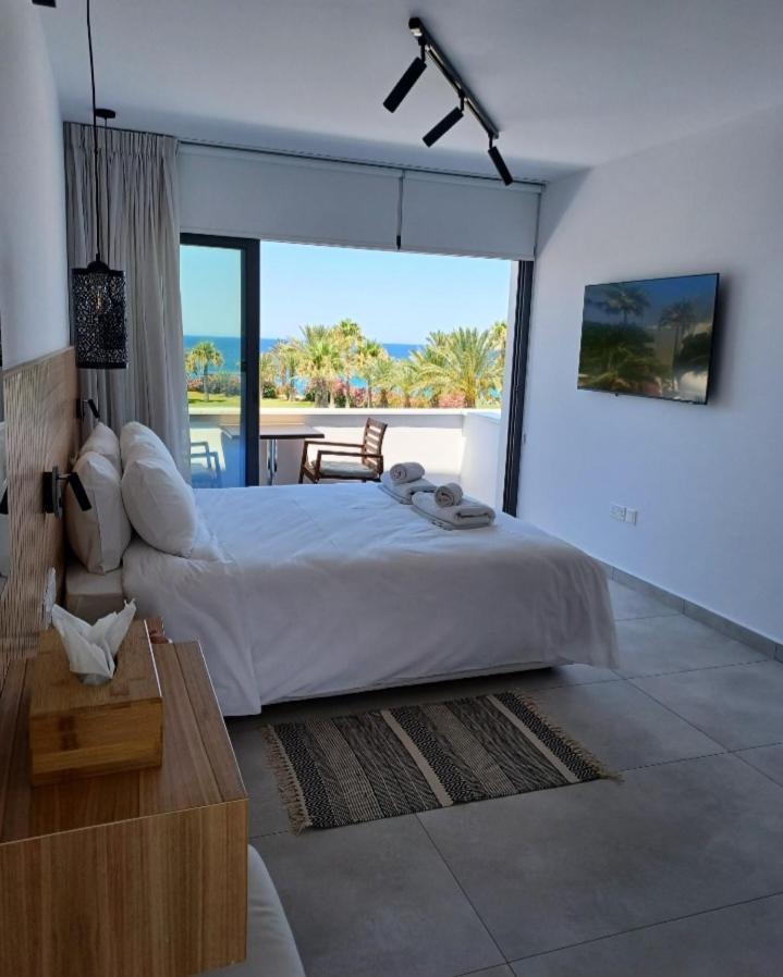 Terrazza Suites Paphos Exterior foto