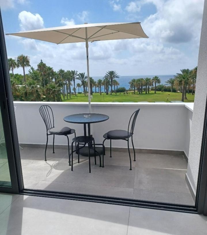 Terrazza Suites Paphos Exterior foto