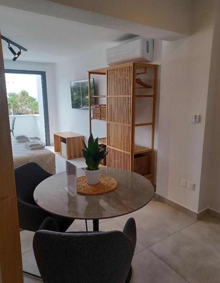 Terrazza Suites Paphos Exterior foto